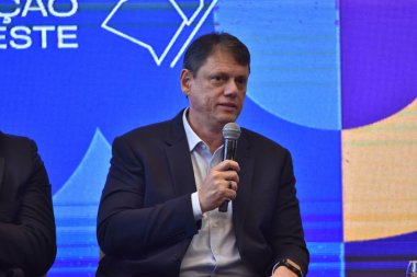 Ocak / Kamu Güvenliği - Rio de Janeiro 'daki COSUD etkinliği sırasında Sao Paulo valisi Tarcisio Freitas. COSUD (Güney ve Güneydoğu Entegrasyon Konsorsiyumu) 14. kuruluşu Casa Firjan 'da gerçekleştirdi. (Saul Angelo 2nci Bölüm))