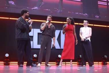 Sao Paulo (SP), Brezilya 07 / 12 / 2025 - Caua Reymond, Marina Sena ve Leticia Colin, 7 Aralık Pazar günü Sao Paulo Expo 'da düzenlenen CCXP25 sırasında Globo Play özel programında. (Fabricio Bomjardim / The Newws2)