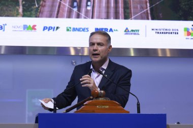 Paulo (SP), Brezilya 11 / 12 / 2025 Ulaştırma Bakanı Renan Filho, B3 'te düzenlenen Ferno Dias Otoyolu' nun (BR-381 / MG / SP) Ulaştırma Bakanı ihalesine katıldı. (leco viana / the newws2)