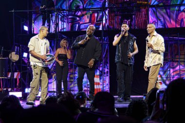 Sao Paulo (SP), Brezilya 11 / 12 / 2025 Soweto grubu, Bay Dan 'in (leco viana / thenews2) katılımıyla Stüdyo Sahnesi' nde Novos Tempos 'u kaydediyor.)