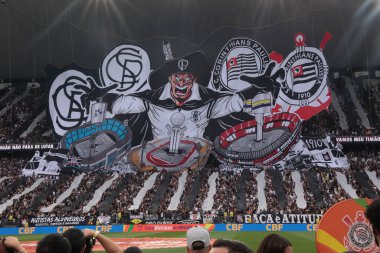 Sao Paulo (SP), 12 / 14 / 2025 - Corinthians ve Cruzeiro arasındaki maçta Corinthians taraftarları, Copa do Brasil yarı finalinin ikinci ayağı için geçerli, 14 Aralık 2025 Pazar gecesi, Neo Quimica Arena 'da (leco viana / thenews2)