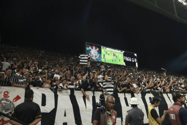 Sao Paulo (SP), 12 / 14 / 2025 - Taraftarlar, Copa do Brasil yarı finalinin ikinci ayağı için geçerli olan Corinthians 'ın 14 Aralık 2025 Pazar gecesi Neo Quimica Arena' da (leco viana / thenews2)