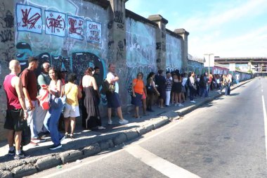 Rio de Janeiro (RJ), Brezilya 22 Aralık 2025 Vila Isabel ve Rel otobüs şirketlerinin otobüs şoförleri bu pazartesi sabahı gecikmiş ücretlerinin ödenmesini talep ederek greve gittiler..