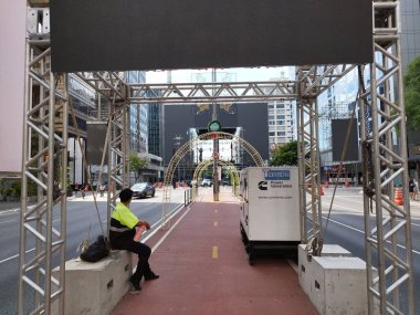 Sao Paulo (SP), Brezilya 12 / 25 / 2025 - Sahne / Kuruluş / Yeni Yıl Arifesi / SP - Paulista Bulvarı 2026 'daki Yeni Yıl kutlamaları için kurulum. (Leandro Chemalle / Yeniler 2)