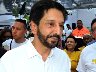 Sao Paulo (SP), Brezilya 12 / 31 / 2025 Sao Paulo Belediye Başkanı Ricardo Nunes, bu çarşamba öğleden sonra Yeni Yıl Arifesi programında (leandro chemalle / thenews2) sahne alan forro şarkıcısı Joao Gomes 'in gösterisine katıldı.)