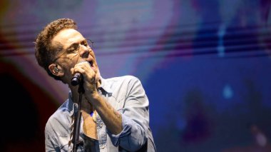 Niteroi (RJ), Brezilya 12 / 31 / 2025 Şarkıcı Nando Reis, 31 Aralık 2025 Çarşamba gecesi Niteroi, RJ 'de, 2026 yılının yeni yıl arifesinde Icarai plajındaki bir gösteride sahne aldı. (Milene Cardoso / Newws2)