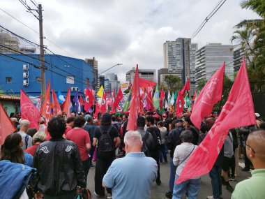 Sao Paulo (SP), Brezilya 5 Ocak 2026 Sao Paulo 'da ikamet eden Venezuelalılar ve sol partilerle, sosyal hareketlerle ve sendikalarla bağlantılı eylemciler, ABD Konsolosluğu (leandro chemalle / theenews2)