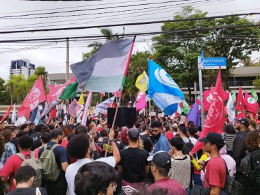 Sao Paulo (SP), Brezilya 5 Ocak 2026 Sao Paulo 'da ikamet eden Venezuelalılar ve sol partilerle, sosyal hareketlerle ve sendikalarla bağlantılı eylemciler, ABD Konsolosluğu (leandro chemalle / theenews2)