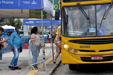 Salvador (BA), Brezilya 05 / 01 / 26 Yolcular, şu anda 5,90 dolara mal olan ücret ayarlaması sonrasında Bahia başkentinde toplu taşımayı kullanıyorlar. (Romildo de Jesus / the new ws2)