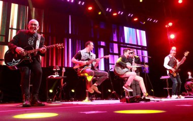 Rio de Janeiro (RJ), Brezilya 09 / 01 / 2026 Roupa Nova grubu, Rio de Janeiro 'nun güney bölgesindeki Vivo Rio' da bu Cuma gecesi sahne alarak hayranlarını bir araya getirdi (onofre veras / thenews2)