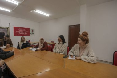 12 Ocak 2026. Filistinli Mahkûmları Desteklemek İçin Gazze 'de Dayanışma Yürüyüşü düzenlendi. Katılımcılar, tutuklu haklarının korunması ve derhal serbest bırakılmalarını talep etmek üzere Uluslararası Kızılhaç Komitesi (ICRC) binası önünde toplandılar..