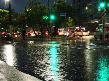 Sao Paulo (SP), Brezilya 01 / 17 / 2026 - Bu Cumartesi akşamı erken saatlerde Largo do Socorro 'da şiddetli yağışlara yol açtı. (Leandro Chemalle / Yeniler 2)