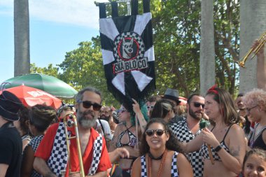 Rio de Janeiro (RJ), Brezilya 01 / 18 / 2026 - Ska Bloco ve Frida blokları ile karnaval öncesi pazar. Şehrin dört bir yanında büyük bir neşe ve saygısızlıkla şenlik düzenliyorlar. (fausto maia / thenews2)