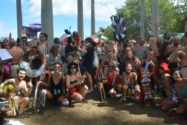 Rio de Janeiro (RJ), Brezilya 01 / 18 / 2026 - Ska Bloco ve Frida blokları ile karnaval öncesi pazar. Şehrin dört bir yanında büyük bir neşe ve saygısızlıkla şenlik düzenliyorlar. (fausto maia / thenews2)