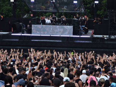 Sao Paulo (SP), Brezilya 01 / 25 / 2026 - Sao Paulo kentinin yıldönümü olan 25 Pazar günü öğleden sonra Parque do Carmo 'da Vintage Culture tarafından düzenlenen partiye 10.000' den fazla kişi katıldı. (leandro chemalle / the new ws2)