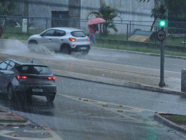 Sao Paulo (SP), Brezilya - 27 / 01 (2025) - 27 Ocak 2026 günü Sao Paulo 'nun güneyindeki Piraporinha' da Estrada do M 'Boi Mrim ve Avenida Luiz Gushiken bölgesinde şiddetli yağmur yağdı. (Leandro Chemalle / Yeniler 2)