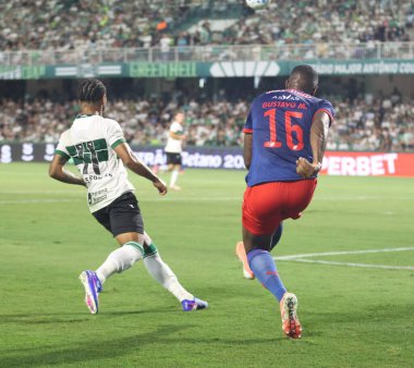 Curitiba (PR), Brazil 01 / 28 / 2026 - Coritiba ve Bragantino arasında oynanan karşılaşmada, A serisinin birinci turu için geçerli olan oyuncu Gustavo, Çarşamba gecesi Couto Pereira Stadyumu 'nda (edson de souza / thenews2)