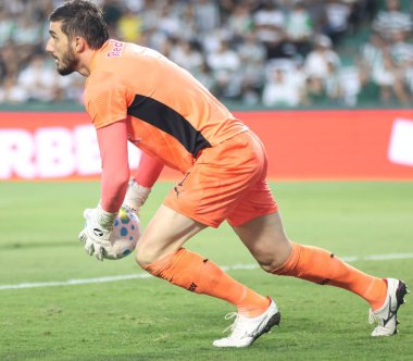 Curitiba (PR), Brazil 01 / 28 / 2026 - Coritiba ve Bragantino arasında oynanan karşılaşmada kaleci Cleiton, A serisinin birinci turu için Couto Pereira Stadyumu 'nda (edson de souza / thews2)
