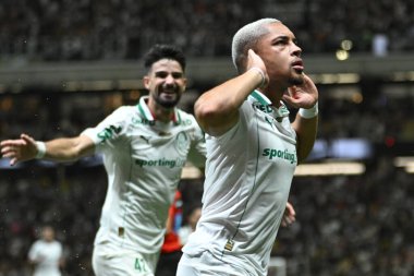 Belo Horizonte (MG), Brezilya 01 / 28 / 2026 - Oyuncu Vitor Roque 2026 Brezilya Şampiyonası (Paulo Ti / Thenews2) için geçerli olan Atletico Mineiro ve Palmeiras arasındaki maçta golünü atıyor ve kutluyor)