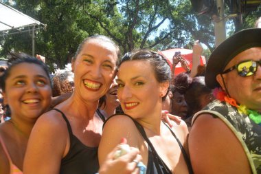 Rio de Janeiro, Brezilya 01 / 02 / 2026 - Şarkıcı Ivete Sangalo 'nun yer aldığı yüksek beklenen karnaval öncesi bloğu, 1 Şubat Pazar sabahı Rua Primeiro de Marco' daki Preta Gil pistinde (fausto maia / thenews2)