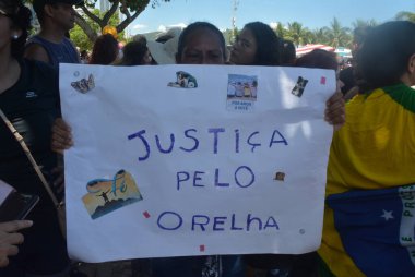 Rio de Janeiro (RJ), Brezilya 01 / 02 / 2026 - Yüzlerce gösterici köpek Kulak 'ın zalimce ölümü için adalet protestosu düzenledi. Birkaç düzine gösterici Flamengo Parkı boyunca Copacabana Sahili 'ne yürüdü (fausto maia / the new ws2)