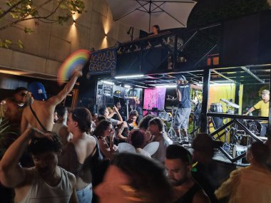 Sao Paulo (SP), Brezilya 01 / 31 / 2026 - Şarkıcı Pocah, Brezilya 'nın en büyük LGBT blok partisi olan Bloco Agrad Gregos için Casa Verde' deki High Club 'da (leandro chemalle / thenews2)