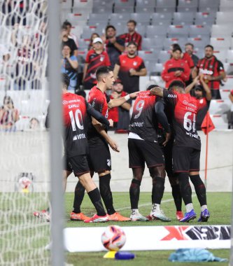 Curitiba (PR), Brazil 03 / 02 / 2026 - Athletico ve Foz do Iguacu arasındaki çeyrek final maçında attığı golü Arena da Baixada 'da (edson de souza / thenews2)
