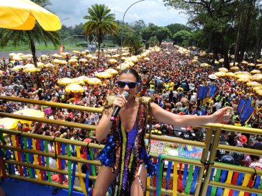 Sao Paulo (SP), 07 / 02 / 2026 - Ibirapuera pistindeki Sao Paulo sokak karnavalında Mariana Aydar 'ın canlandırdığı Forrozin bloğu, bu sabah (7). (Fotoğraf: Leandro Chemalle / Theenews2 / Depozito Fotoğrafları)