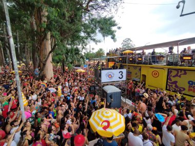 Sao Paulo (SP), Brezilya 07 / 02 / 2026 - Bloco Quem Pedi Pede ve Ivete Sangalo bu Cumartesi sabahı Ibirapuera pistinde Sao Paulo sokak karnavalını resmen açtı (7). (Carina Gonalves / Newws2)