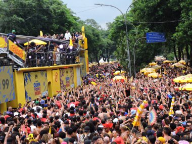 Sao Paulo (SP), Brezilya 07 / 02 / 2026 - Bloco Quem Pedi Pede ve Ivete Sangalo bu Cumartesi sabahı Ibirapuera pistinde Sao Paulo sokak karnavalını resmen açtı (7). (Carina Gonalves / Newws2)