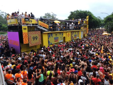 Sao Paulo (SP), Brezilya 07 / 02 / 2026 - Bloco Quem Pedi Pede ve Ivete Sangalo bu Cumartesi sabahı Ibirapuera pistinde Sao Paulo sokak karnavalını resmen açtı (7). (Carina Gonalves / Newws2)