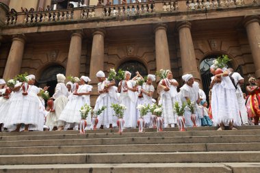 Sao Paulo (SP), Brezilya 06 / 02 / 2026 Sao Paulo Belediye Tiyatrosu 'nun geleneksel basamaklarının yıkanması, başkentin merkezinde inananları, sanatçıları ve halkı bir araya getirerek kültürü kutluyor (leco viana / thenews2)