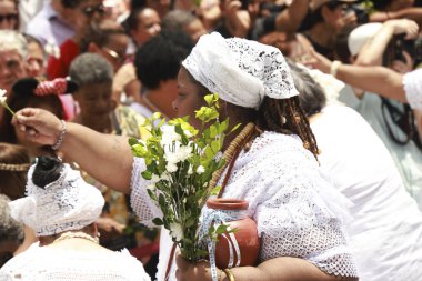 Sao Paulo (SP), Brezilya 06 / 02 / 2026 Sao Paulo Belediye Tiyatrosu 'nun geleneksel basamaklarının yıkanması, başkentin merkezinde inananları, sanatçıları ve halkı bir araya getirerek kültürü kutluyor (leco viana / thenews2)