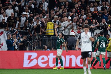 Sao Paulo (SP), Brezilya 8 / 02 / 2026 - Flaco Lopez, bu Pazar öğleden sonra Paulistao Casas Bahia 'nın 7. turu için geçerli olan Corinthians ve Palmeiras arasındaki maçtaki golünü kutluyor (ronaldo barreto / thenews2)
