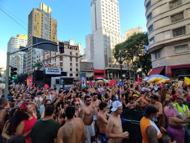Sao Paulo (SP), 02 / 15 / 2026 - Explode Coracao block apotheosis 'e ulaştı ve Sao Paulo şehir merkezindeki Avenida Ipiranga ve Sao Joao' nun köşesindeki geçit törenine son verdi. (Leandro Chemalle / Yeniler 2)