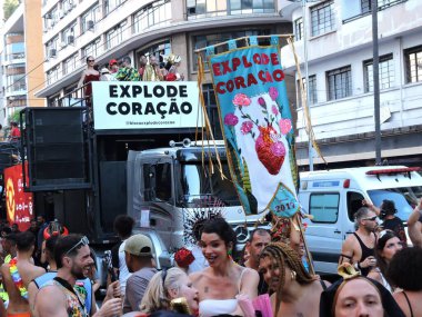 Sao Paulo (SP), 02 / 15 / 2026 - Explode Coracao block apotheosis 'e ulaştı ve Sao Paulo şehir merkezindeki Avenida Ipiranga ve Sao Joao' nun köşesindeki geçit törenine son verdi. (Leandro Chemalle / Yeniler 2)