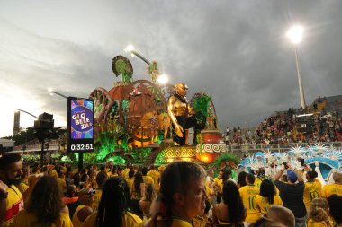 Sao Paulo (SP), Brezilya 02 / 15 / 2026 The Camisa Verde e Branco samba okulu, Sao Paulo şehrinin kuzey kesimindeki Anhembi sambadrome 'daki özel bir grupta büyük şamandıra, lüks kostümler (leco viana / theenews2)