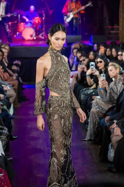 12 Şubat 2026, New York, New York, ABD: 12 Şubat 2026 'da Bowery Balo Salonu' ndaki New York Moda Haftası sırasında Cucculelli Shaheen defilesinde bir model podyumda yürüyor. (M10 'lar\ yeni 2ler))