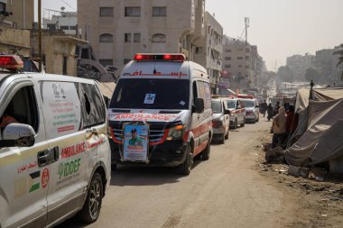 15 Şubat 2026, Gazze, Filistin: Filistinli Sağlık görevlileri İsrail Sağlık Sektörüne Karşı Tedbirleri kınamak için Gazze 'de Yürüyüş düzenledi. (Mohammed Skaik\ Yeni 2))