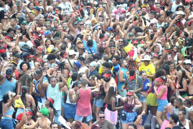 Salvador (BA), 02 / 15 / 2026 - Carnival 2026 / Campo Grande - Singer Saulo, Campo Grande, Salvador Pipoca bloğunun lideri, 15 Şubat 2026. (Romildo De Jesus / Yeniler 2)