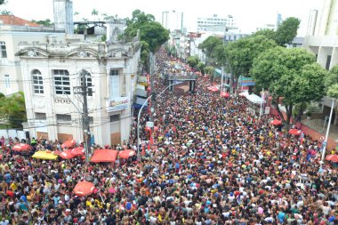Salvador (BA), 02 / 15 / 2026 - Carnival 2026 / Campo Grande - Singer Saulo, Campo Grande, Salvador Pipoca bloğunun lideri, 15 Şubat 2026. (Romildo De Jesus / Yeniler 2)