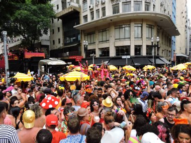 Sao Paulo (SP), Brezilya 02 / 15 / 2026 - Caetano Veloso 'nun hitlerini çalan geleneksel 