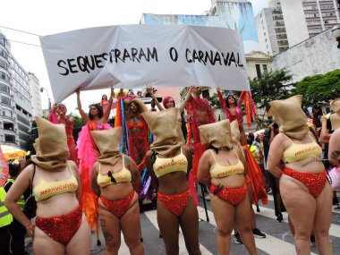 Sao Paulo (SP), Brezilya 02 / 15 / 2026 - Caetano Veloso 'nun hitlerini çalan geleneksel 