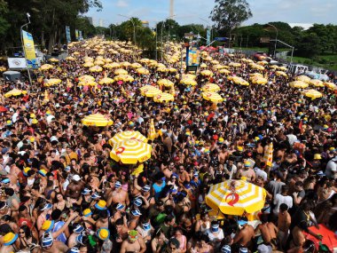 Sao Paulo (SP), Brezilya 02 / 14 / 2026 - Gloria Groove, 2026 yılında Ibirapuera 'da 10. kuruluş yıldönümünü kutlayan geleneksel LGBT blok Agrada Gregos' un geçidini sona erdirdi.)