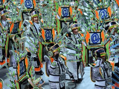 Sao Paulo (SP), Brezilya 02 / 14 / 2026 - Aguia de Ouro, Sao Paulo Özel Grubu 'nun ikinci gecesinde Amsterdam temalı ikinci samba okulu. (Leandro Chemalle / Yeniler 2)