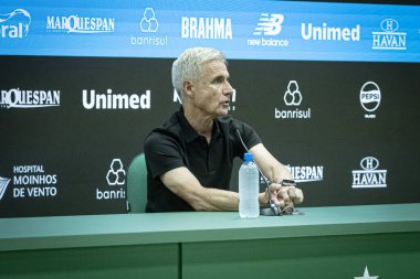 Chapeco (SC), Brezilya 03 / 16 / 2026 - Chapecoense (SC) ve Gremio (SC) arasındaki maçtan sonra Gremio teknik direktörü Luis Castro ile maç sonrası basın toplantısı, 2026 Brezilya Şampiyonluk Serisi A (Richard ferrari / thenews2)