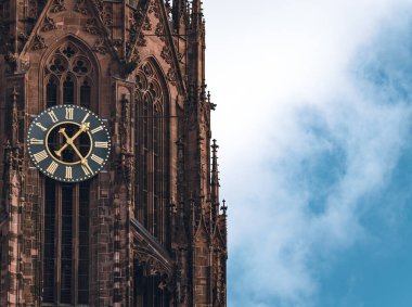 Frankfurt am Main, modern ve geleneksel