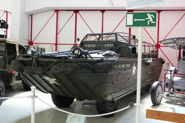 德国Speyer技术博物馆Gmc Dukw 353 — 图库照片