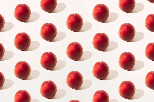 Arranged Red Peaches Light Background Summer Minimal Pattern — Φωτογραφία Αρχείου