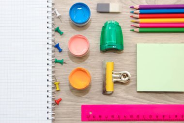 Farklı renk Kırtasiye